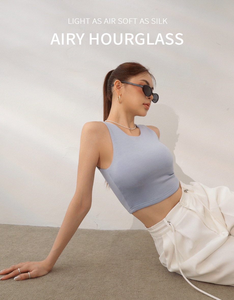 AIRY HOURGLASS Round Neck Textured Ribbed Crop Padded Tank Top
